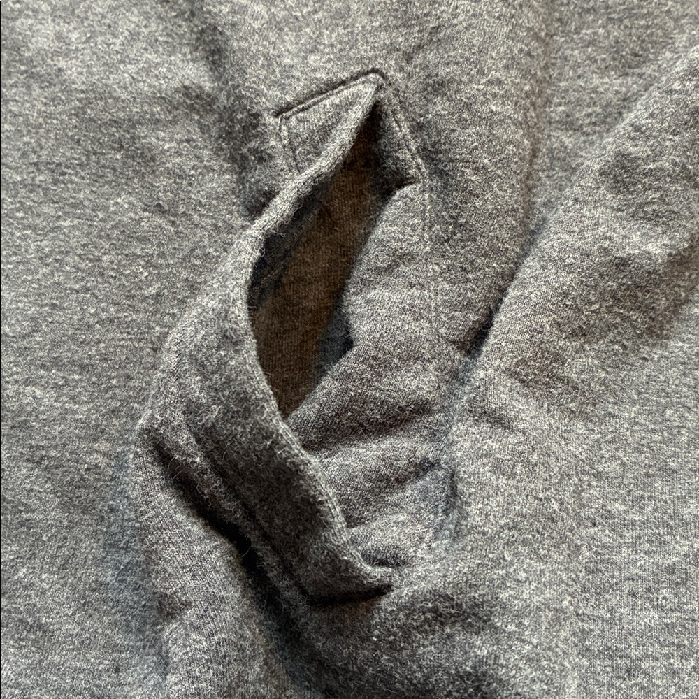 Torrid Lovesick Charcoal Gray Fleece Jacket Size 2 Skulls Bolts Full Zip - Picture 7 of 11